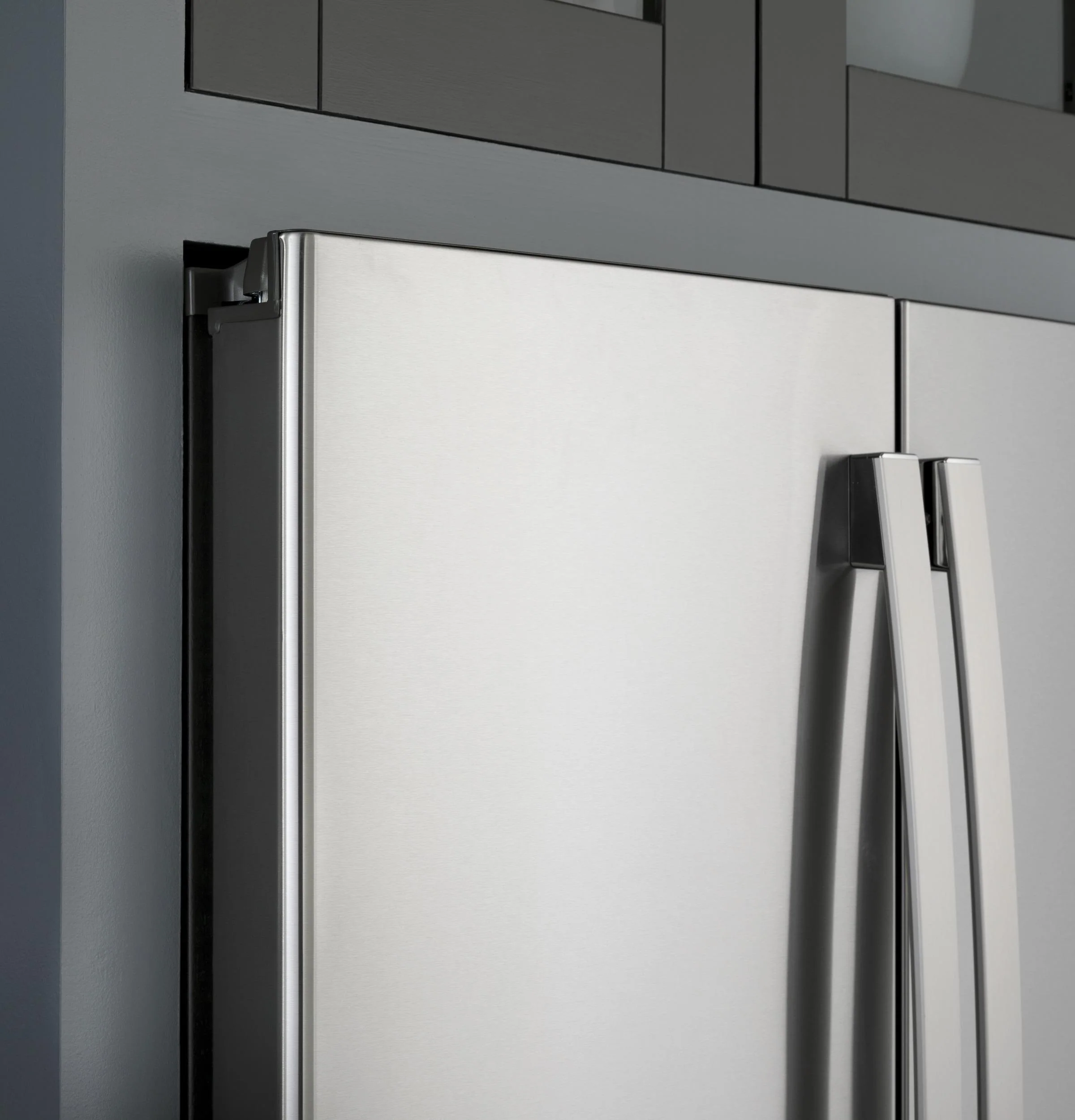 GE Profile™ Series ENERGY STAR® 22.1 Cu. Ft. Smart Counter-Depth Fingerprint Resistant French-Door Refrigerator with Keurig® K-Cup® Brewing System - Image 25
