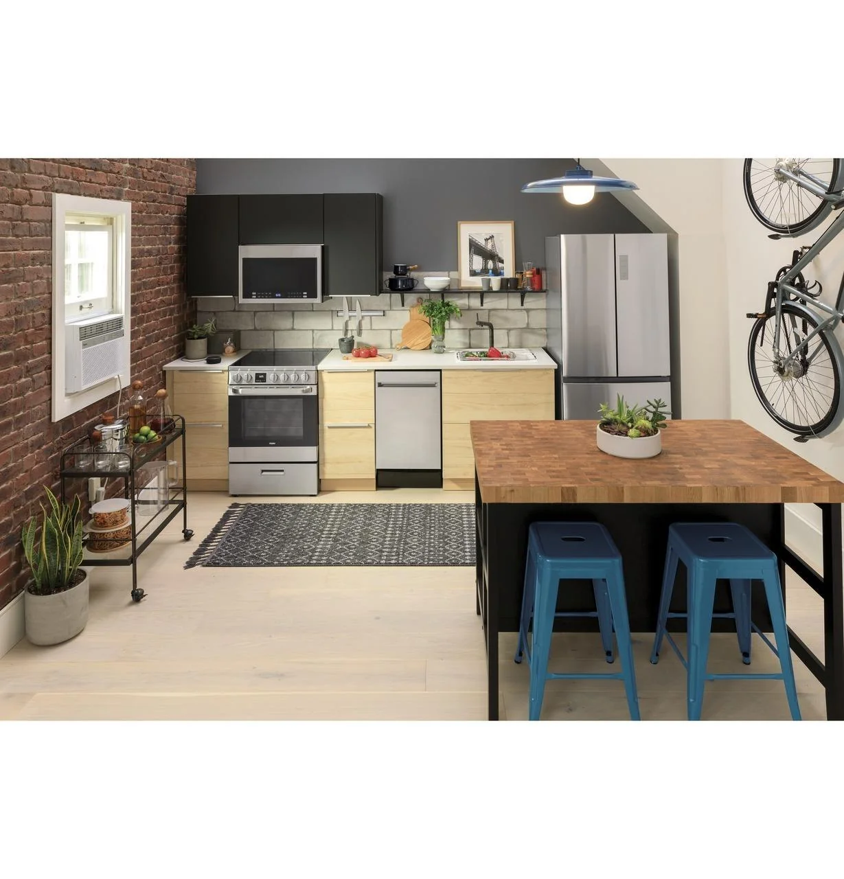 QAS740RMSS Haier ENERGY STAR® 24" 2.9 Cu. Ft. Electric Range - Image 68