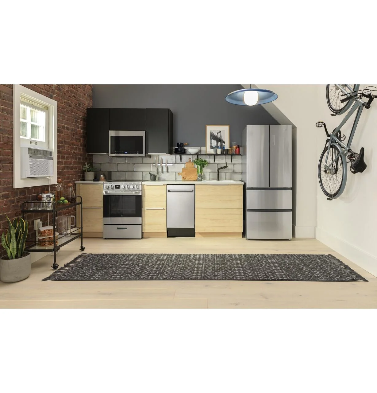 30" 1.6 Cu. Ft. Smart Over-the-Range Microwave Oven - Image 3
