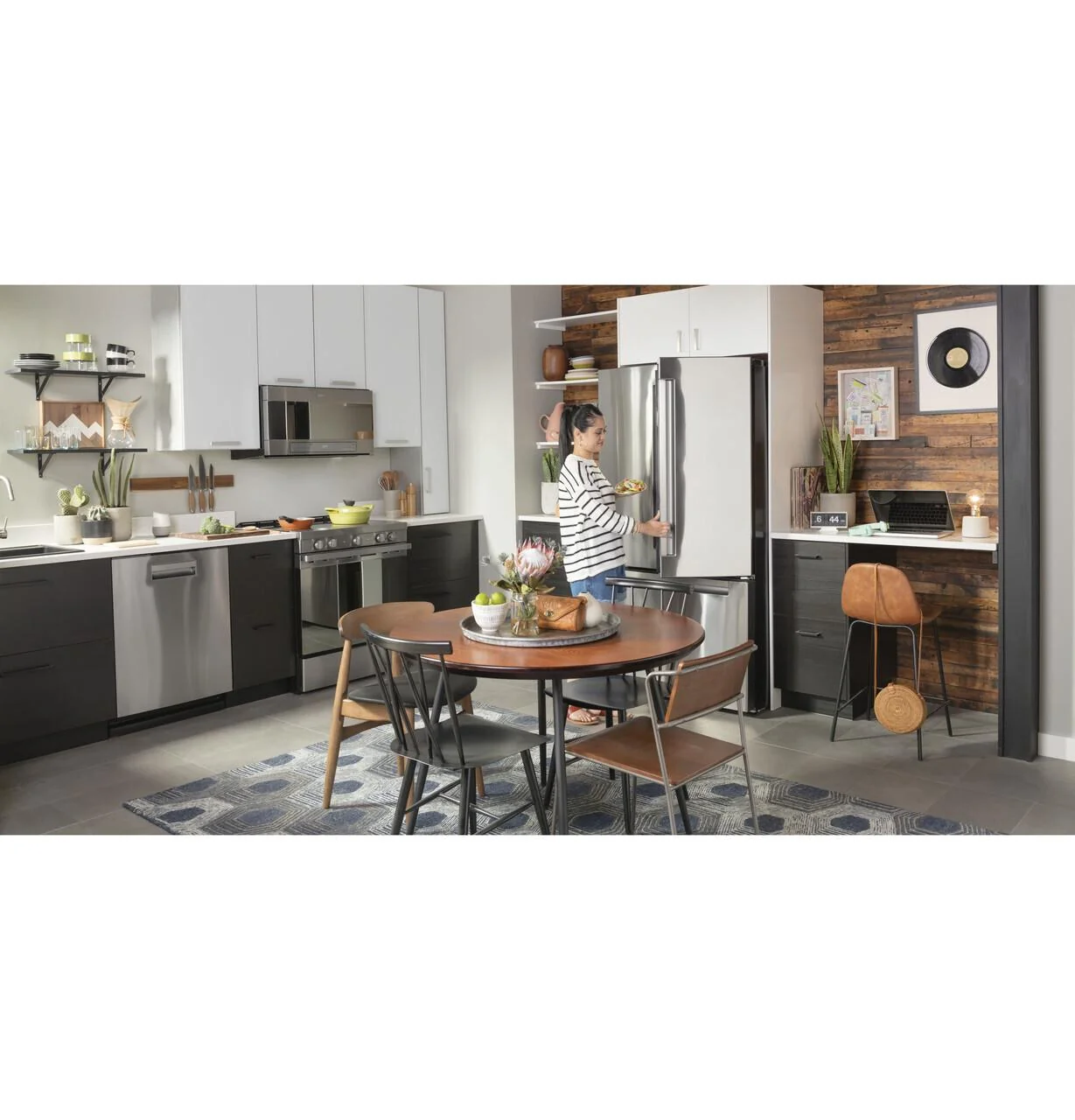 30" 1.6 Cu. Ft. Smart Over-the-Range Microwave Oven - Image 41