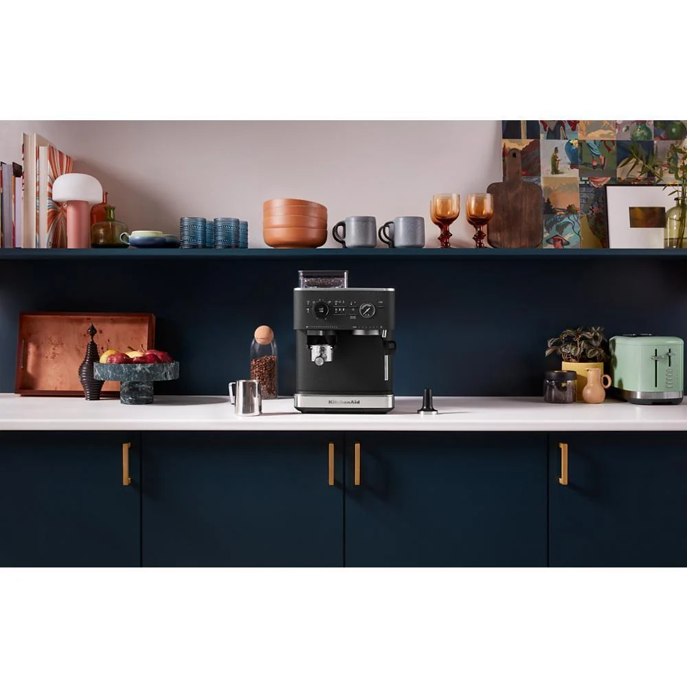 Kitchenaid KES6551BK Semi Automatic Espresso Machine with Burr Grinder - Image 5