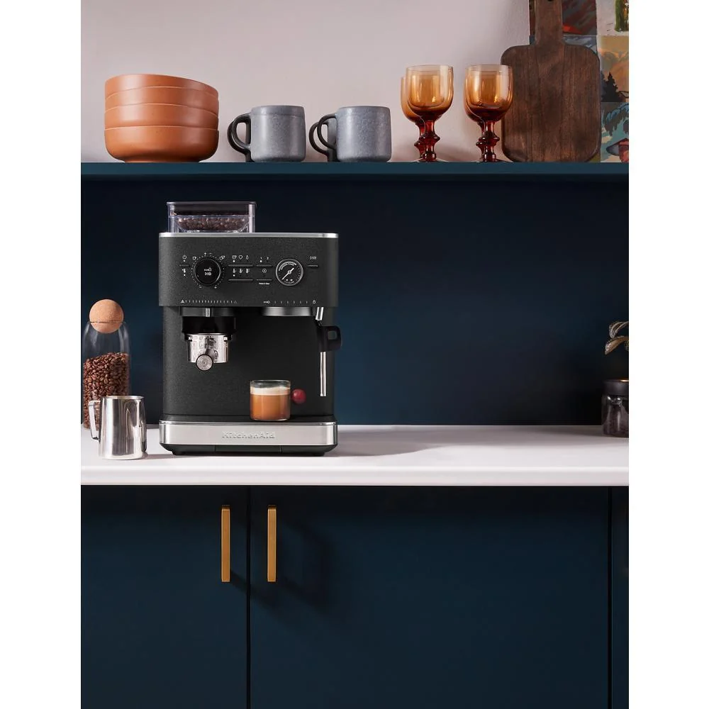 Kitchenaid KES6551BK Semi Automatic Espresso Machine with Burr Grinder - Image 8