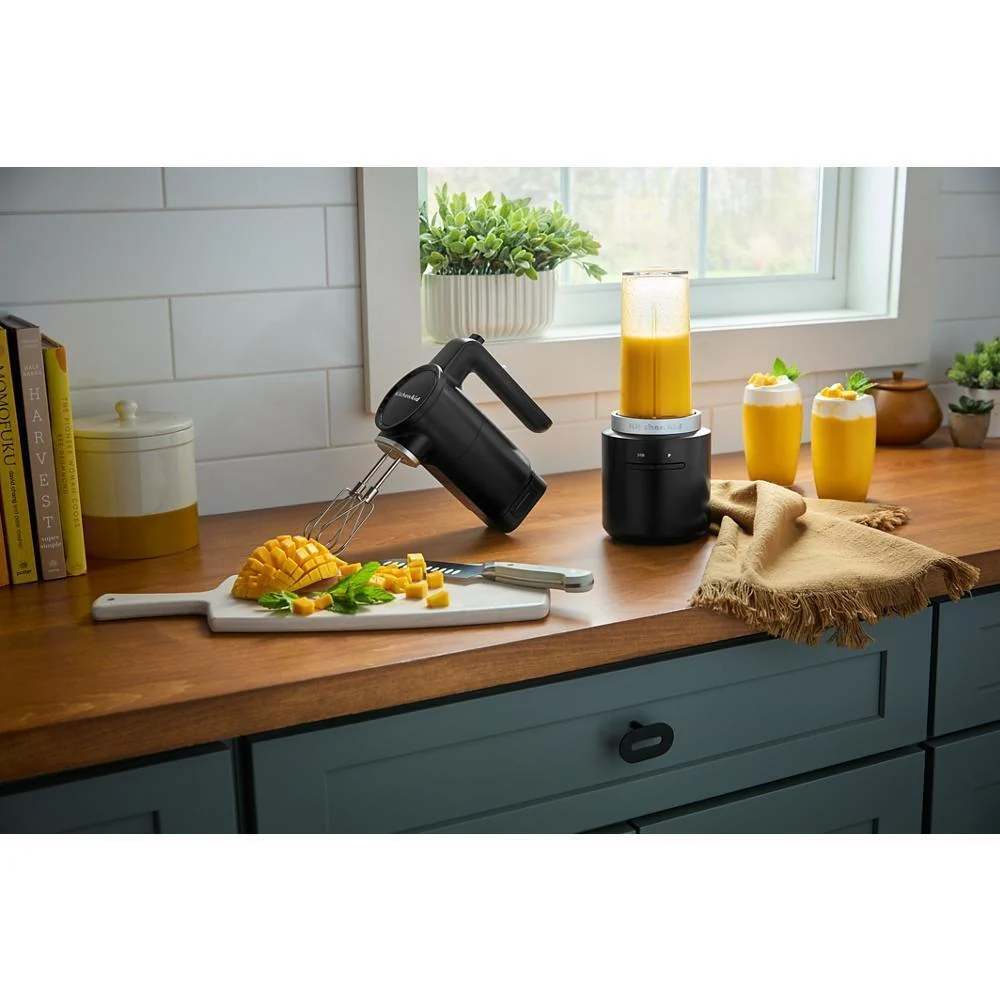 KHMR762BM KitchenAid Go® Cordless Hand Mixer - battery included - Image 4