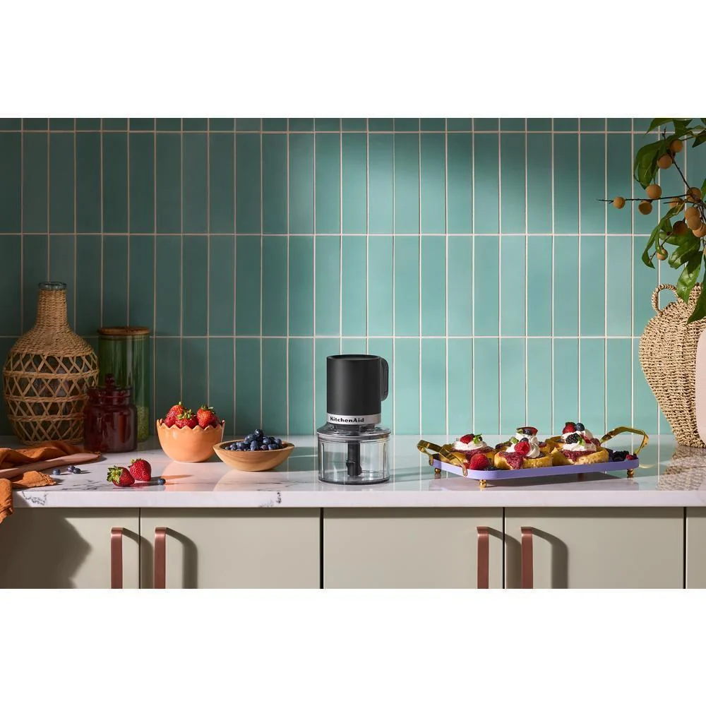 KTCR350BM KitchenAid Go® Cordless Top Down Chopper - battery sold separately - Image 14
