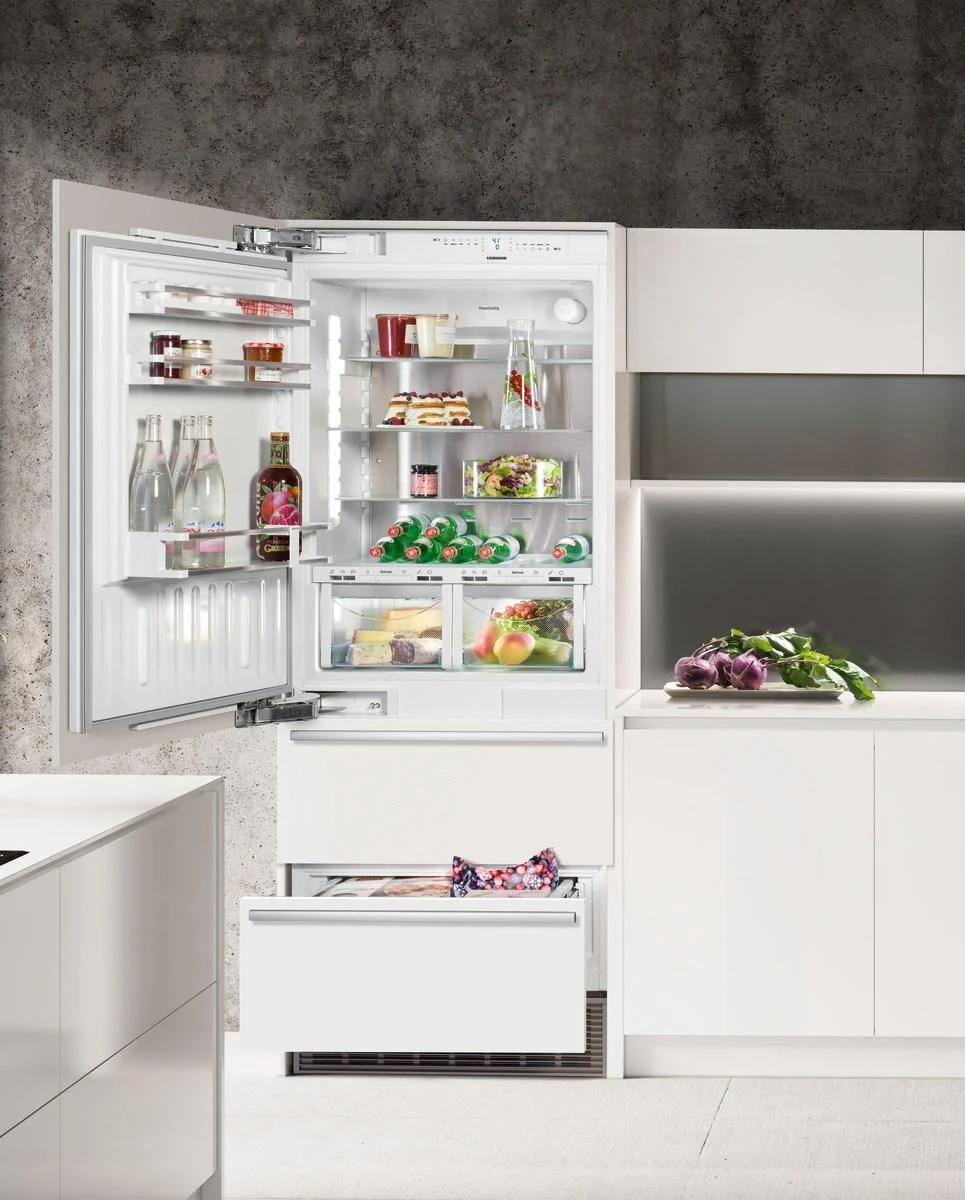 Liebherr HCB1591 Combined refrigerator-freezer with BioFresh and NoFrost for integrated use - Image 7
