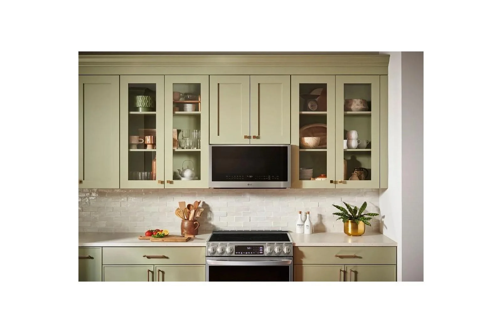 Lg MVEL2035X 2.0 cu. ft. Wi-Fi Enabled Over-the-Range Microwave Oven with EasyClean® - Image 4