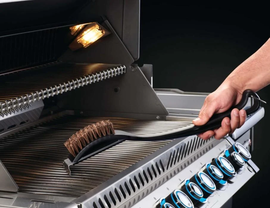 Napoleon Bbq 62053 Natural Fiber Grill Brush with Grid Scraper - Image 3