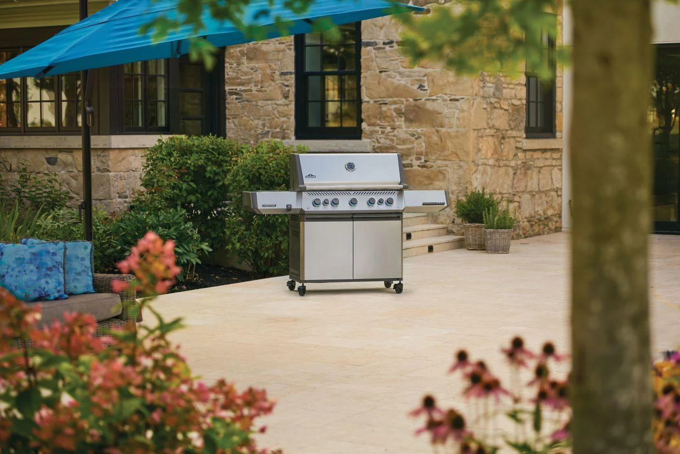 Napoleon Bbq P665VRSIBPSS Prestige 665 RSIB with Infrared Side and Rear Burner , Propane, Stainless Steel - Image 3