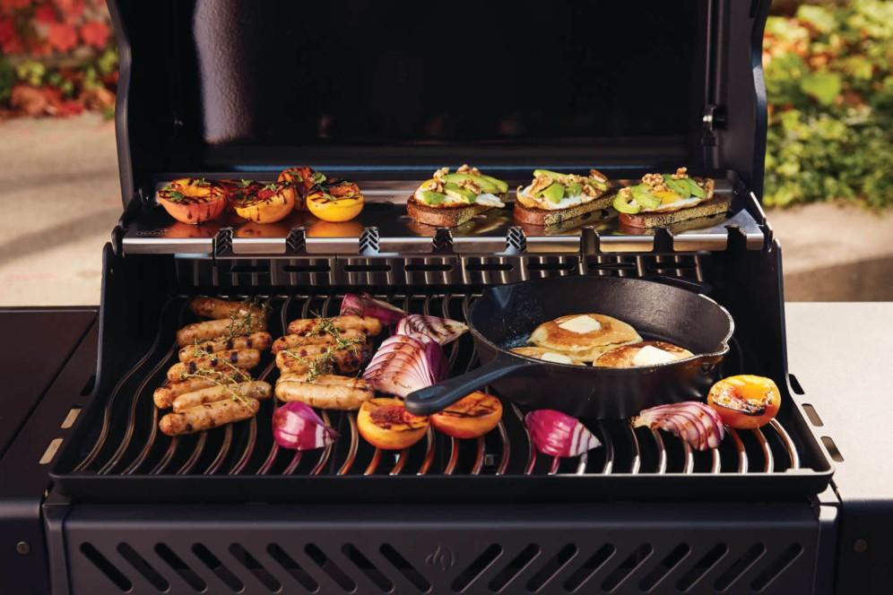 Napoleon Bbq RSE425RSIBPK1PHM Phantom Rogue SE 425 RSIB with Infrared Side and Rear Burner , Propane, Satin Black - Image 7