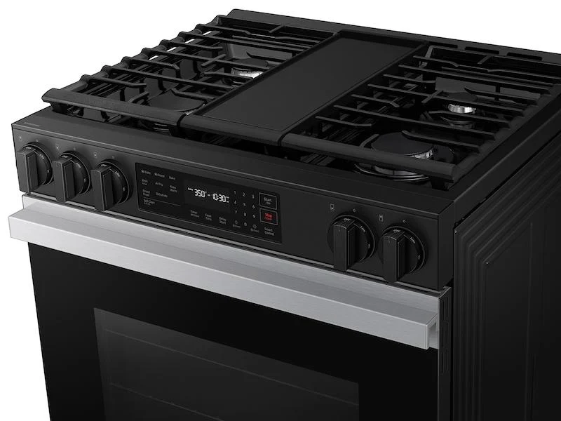 Samsung NSG6DG8300SR Bespoke 6.0 cu. ft. Smart Slide-In Gas Range with Air Fry & Precision Knobs in Stainless Steel - Image 7