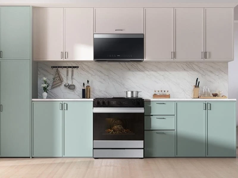 Samsung NSG6DG8700SR Bespoke Slide-in Gas Range - Image 9