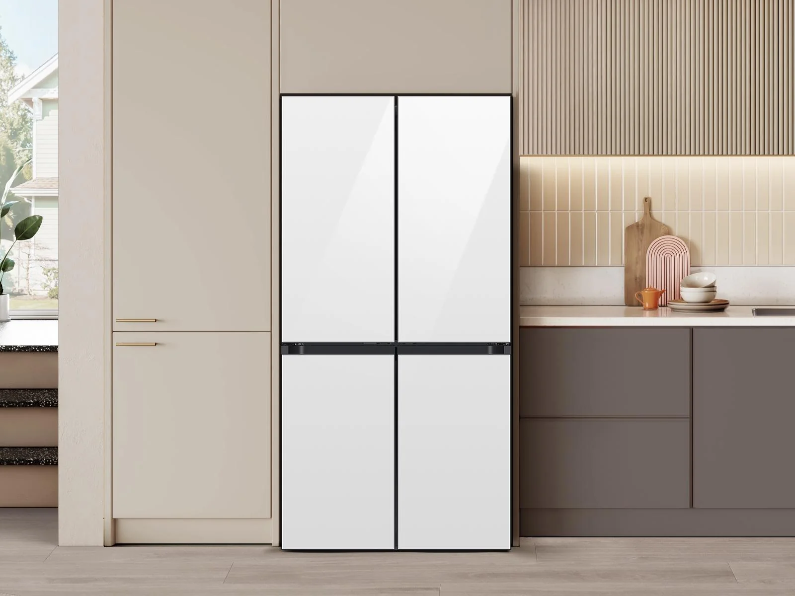 Samsung RM80F22WEW Bespoke 22 cu. ft. Counter Depth 4-Door French Door Refrigerator with Zero Clearance Fit & Food Showcase Door in White Glass - Image 11