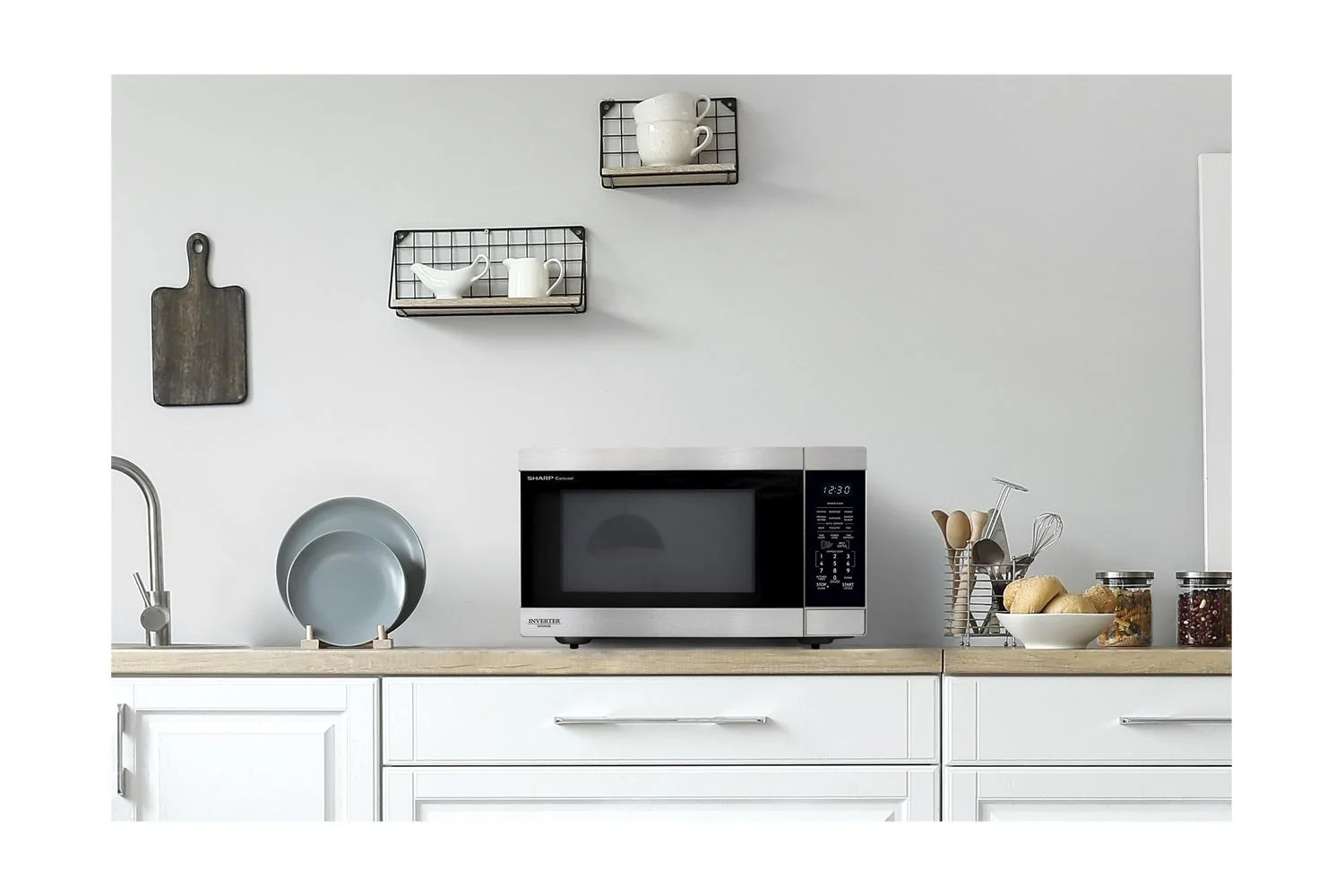 SMC2266KS Sharp 2.2 cu. ft. 1200W Stainless Steel Countertop Microwave Oven with Inverter Technology - Image 7