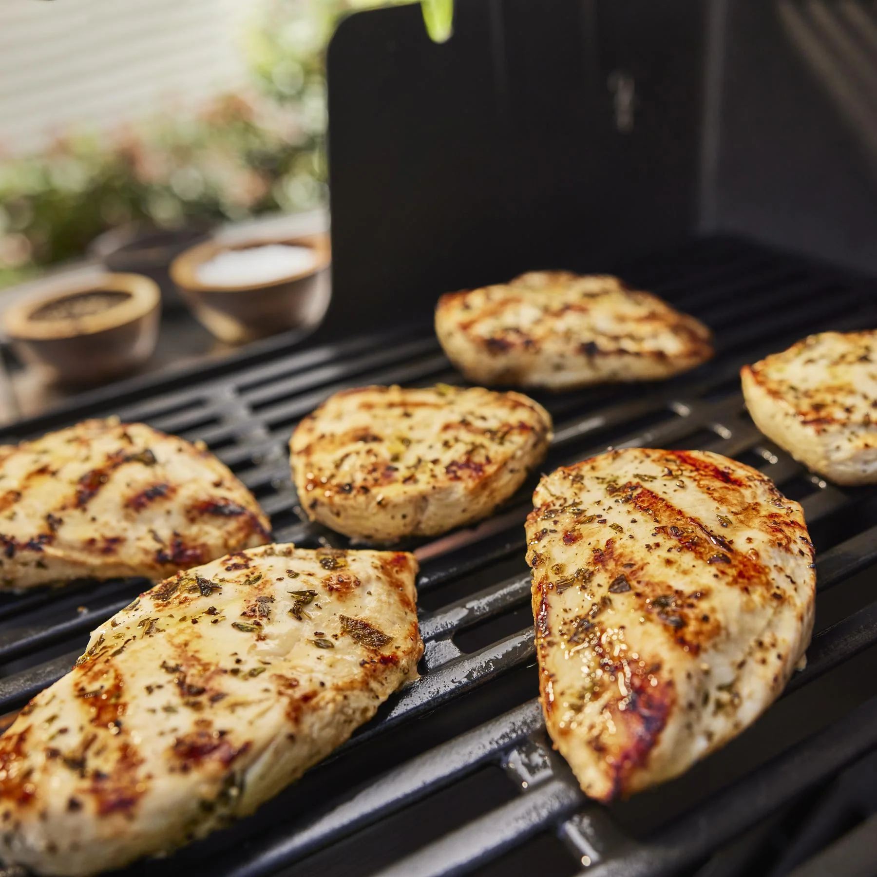 Weber 1500368 Genesis E-415 Gas Grill (Natural Gas) - Black - Image 6