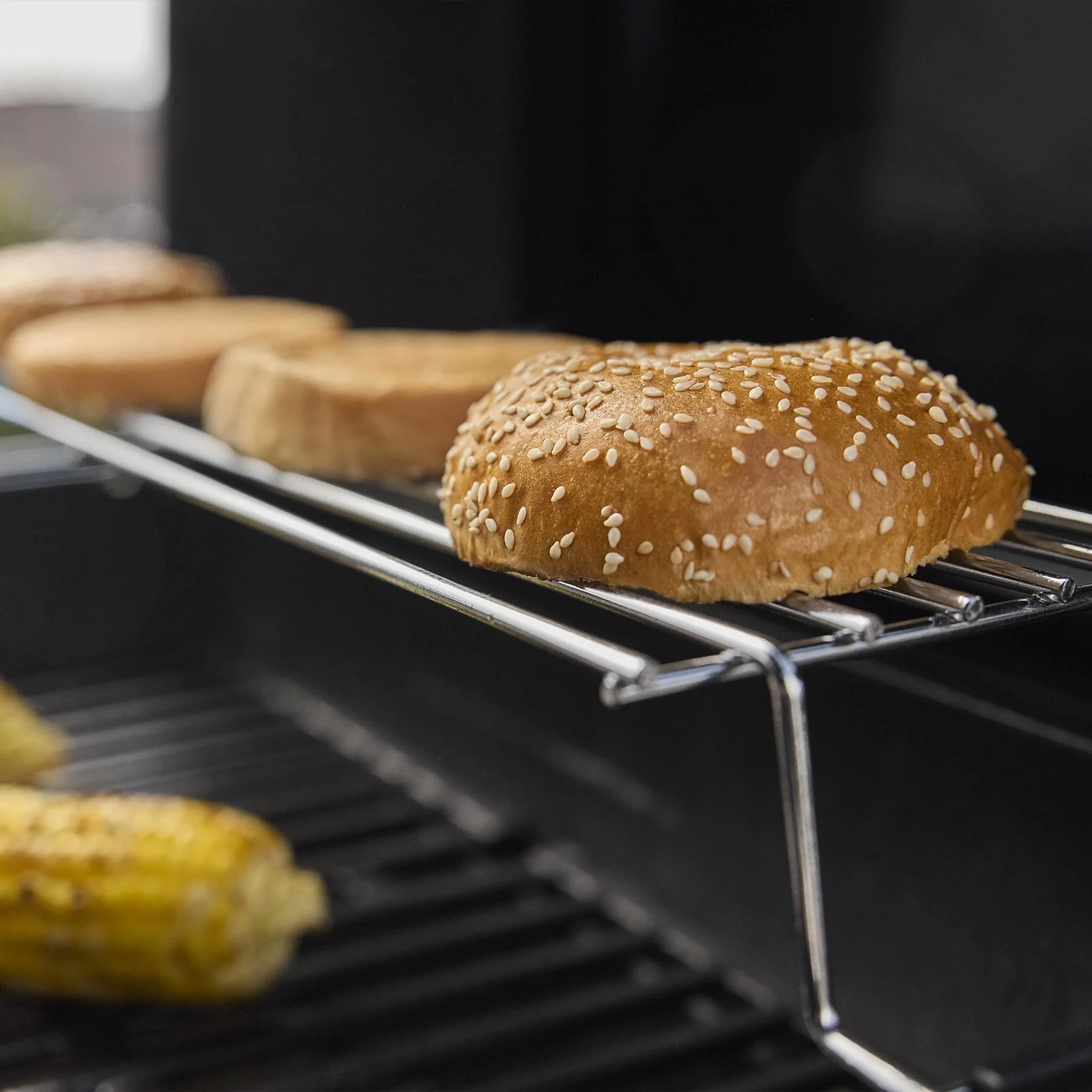 Weber 1500782 Spirit® E-435 Gas Grill (Liquid Propane) - Black - Image 7