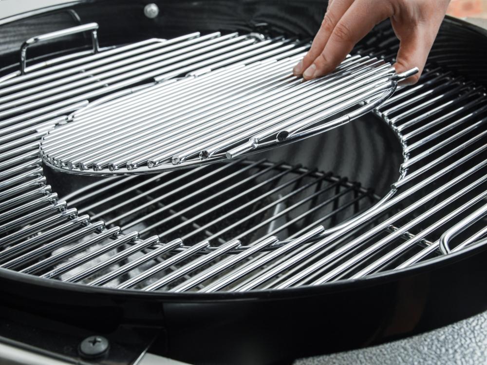 Weber 15301001 Performer Charcoal Grill 22" - Black - Image 6