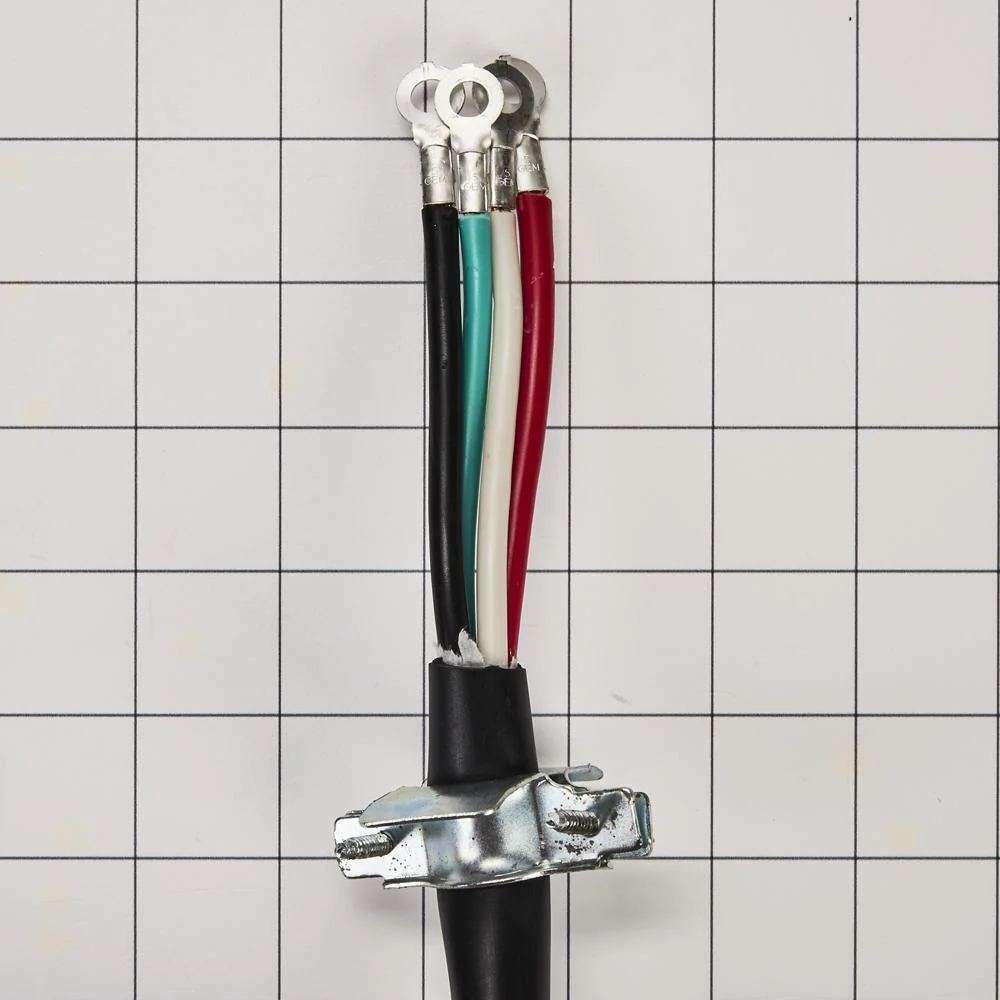 Whirlpool 8171394RC 4' 4-Wire Range Power Cord, rated 40 A, with 4-wire, 4-ring terminal connectors, and right-angle 4-prong plug - Image 2