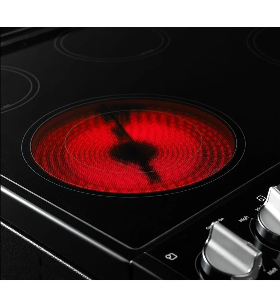 Whirlpool WEE760H0DE 6.2 cu. ft. Front-Control Electric Range with True Convection - Image 10