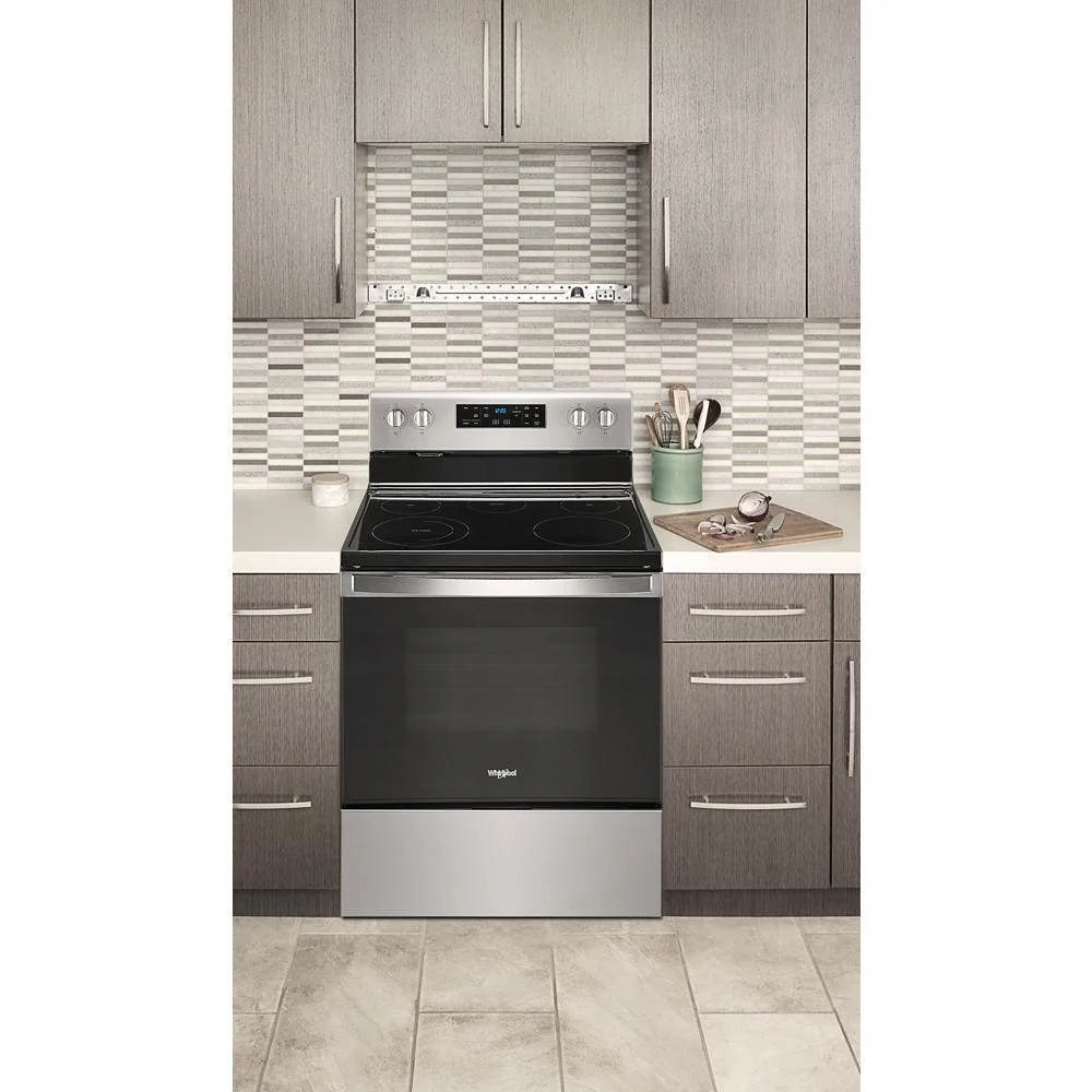 Whirlpool 5.3 cu. ft. Whirlpool® electric range with Frozen Bake™ technology - Image 8