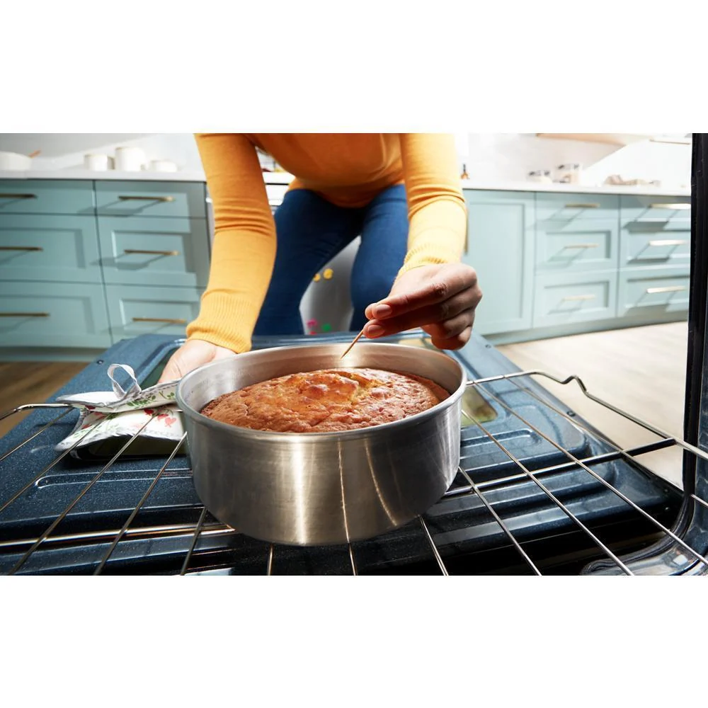 Whirlpool WFES3330RW 30-inch Electric Range with Steam Clean - Image 15