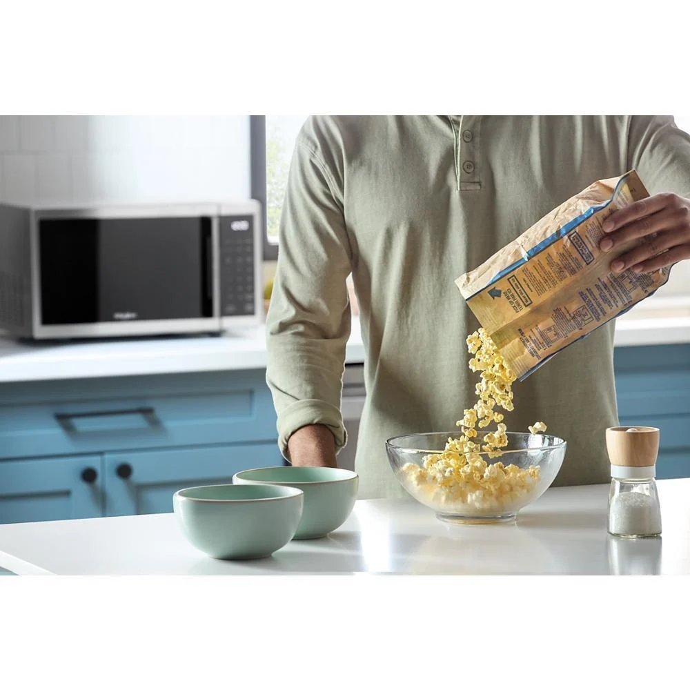Whirlpool WMCS3019RB 0.9 cu. ft. Black Countertop Microwave With Steam Clean - 900 watt - Image 17