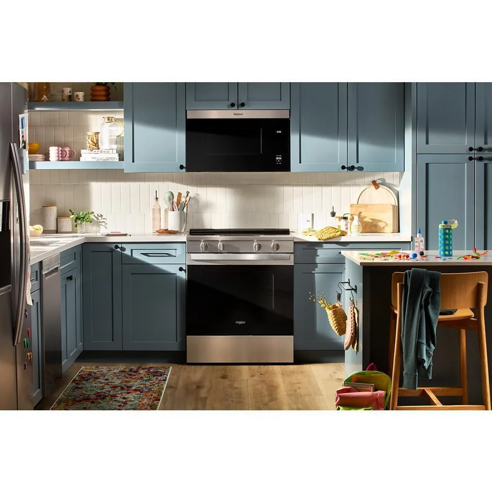 Whirlpool WSES5030SZ 30-inch Electric Smart Range with Air Cooking Technology - Image 3